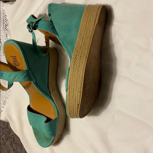 Wedges - Picture 2 of 2